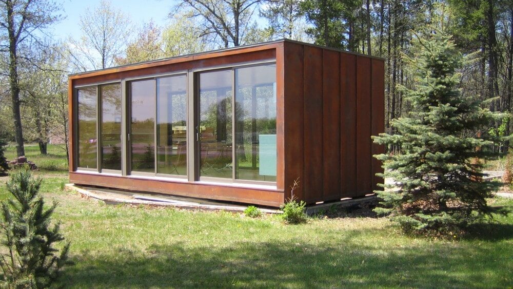 Here is the Saturn WeeHouse, another compact pre-made unit making excellent use of a small footprint. 这是土星Weehouse,另一个紧凑的预级单位,良好地利用了小占地面积。