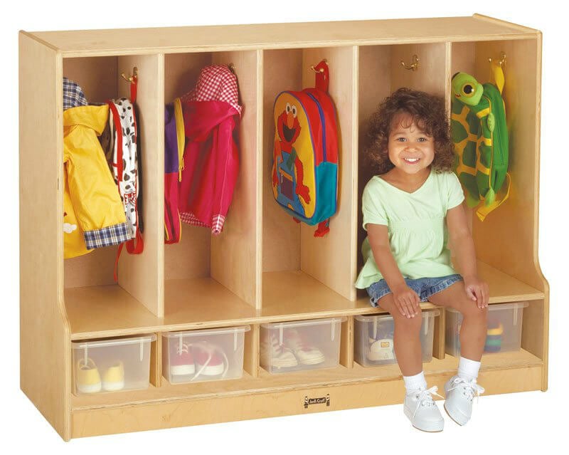 木制储藏室储物柜，有5个部分和鞋柜。