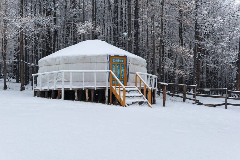 yurt.