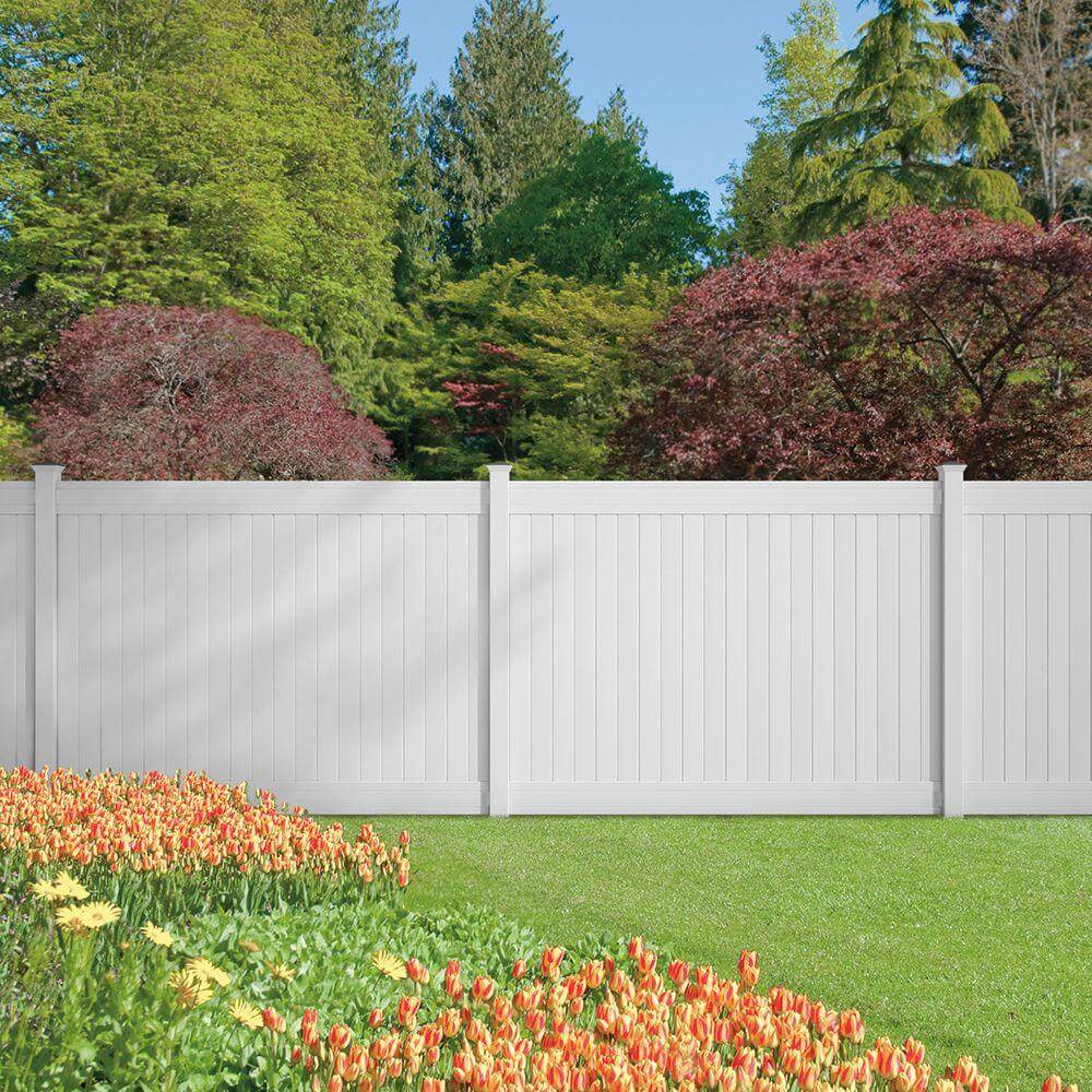 32-hd-security-and-privacy-white-backyard-fence