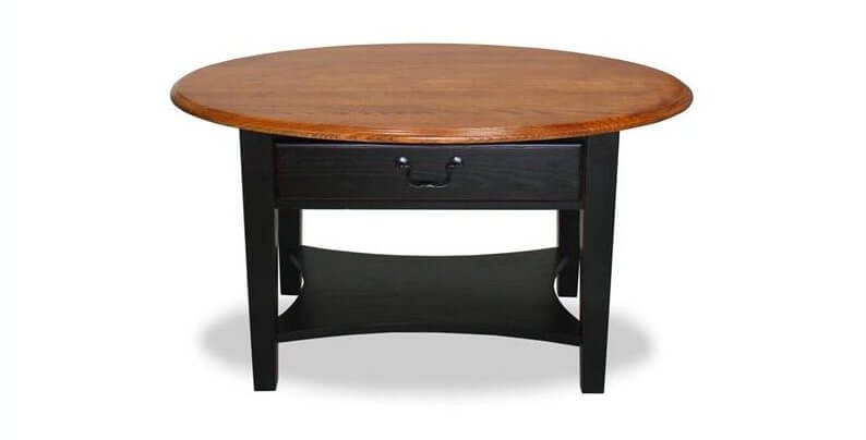 这款独特的咖啡桌具有较低的存储层和大的内置抽屉。独特的高对比度设计对黑色染色腿与自然色调的木材表面。