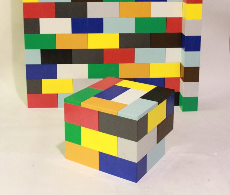 下面是一组混合颜色的方块，展示了你可以使用的不同颜色。用帽件来创造光滑的表面，它们可以被制作成各种各样的家具。