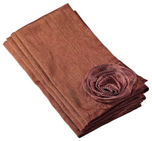 海利玫瑰别致的设计餐巾。