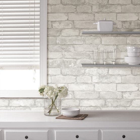 灰色和白色的壁纸厨房后挡板。