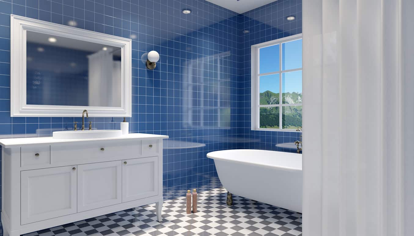 与以前的浴室风格不同，这个房间的墙壁上有非常柔和、微妙的蓝色阴影。最棒的是它有一个天窗，可以让你从浴缸里看到夜空。