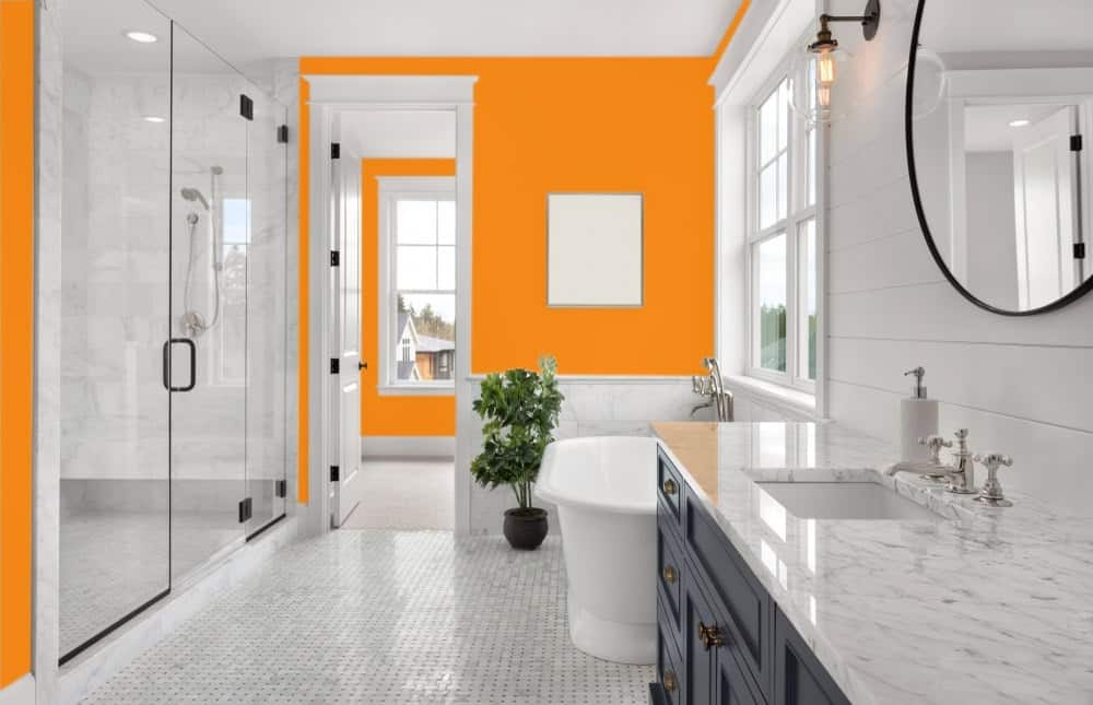 橙色主浴室内部-潘通151
