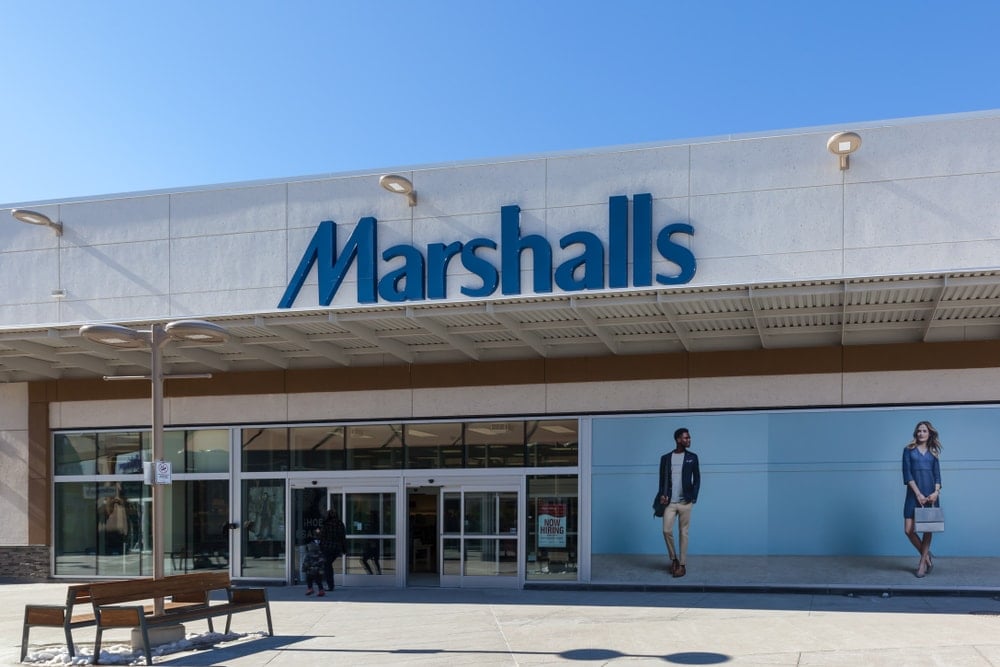马歇尔的店面在尼日利亚湖，加拿大。