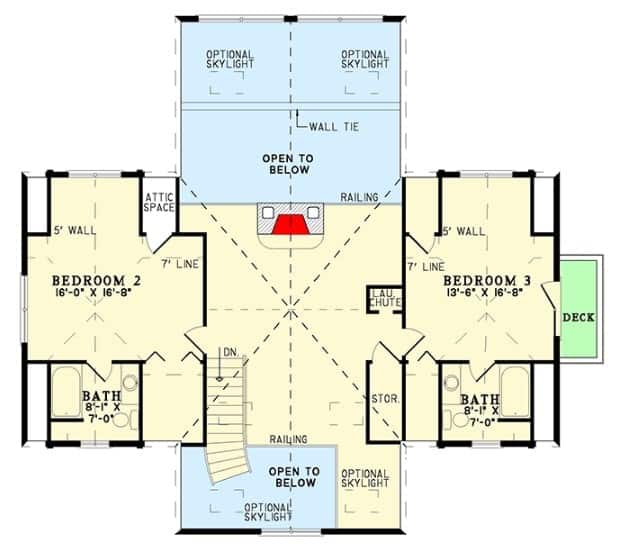 原木住宅的二层平面图，带有可选天窗和两间卧室，每间卧室都带有套间浴室和通往私人甲板的通道。