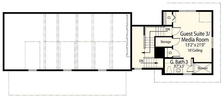 可选的公寓平面图与另一个客房或媒体室，储藏室，壁橱，和一个独立的淋浴浴室。