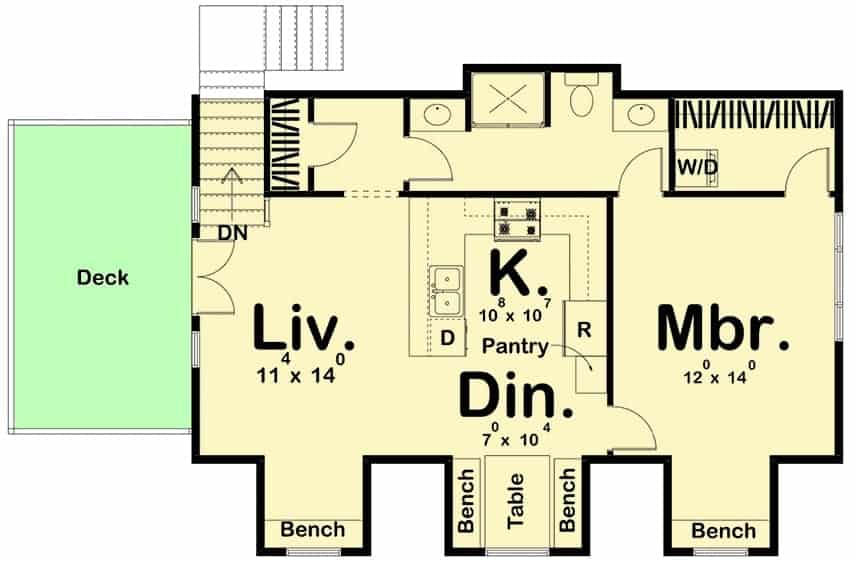 二层平面图设有客厅、共享餐厅和厨房、一间主套房和一个上层甲板的起居空间。