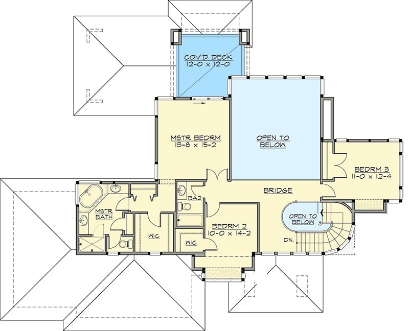 二层平面图有两间卧室和一间带私人甲板的主套房。