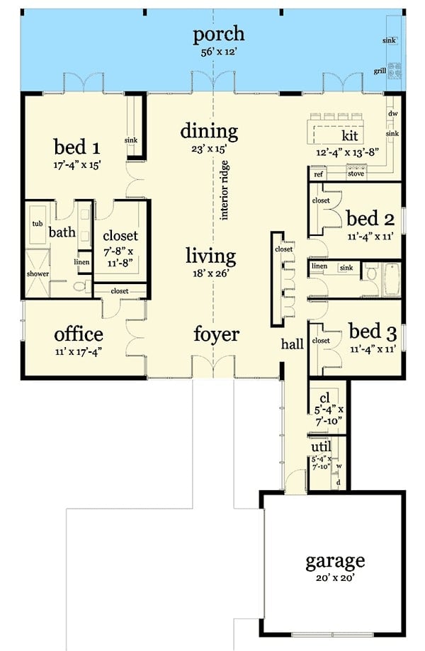 一个单层三卧室的中世纪现代住宅的整个平面图，设有门厅，客厅，用餐区，厨房，办公室，三间卧室，和一个宽的后门廊，横跨房子的宽度。