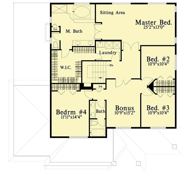 二级平面图有四个卧室,一个洗衣房,和一个宽敞的奖金。