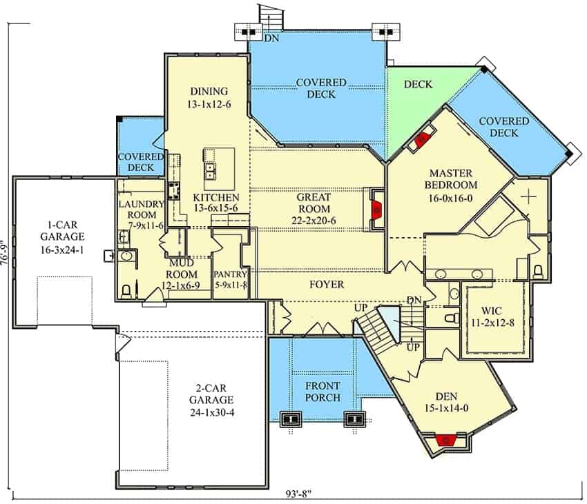 一个5卧室的两层当代住宅的主要楼层平面图，设有大房间，厨房，用餐区，书房，洗衣房和带私人甲板的主要套房。