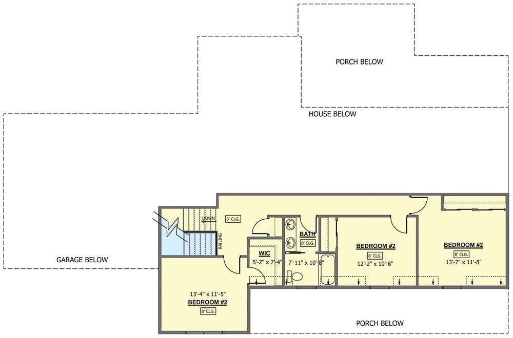 二层平面图有三间卧室和一个完整的浴室。