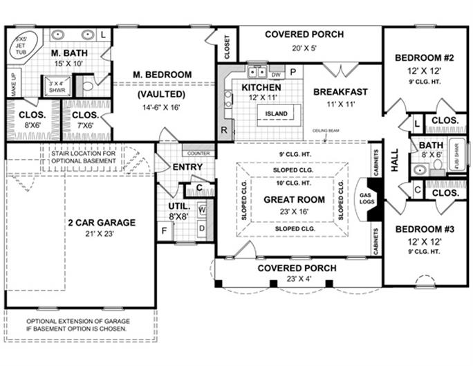 单层3卧室牧场的整个平面图，带有前廊和后廊，门厅，大房间，厨房，早餐区，三间卧室，杂物间和一个通往双车库的储藏室。