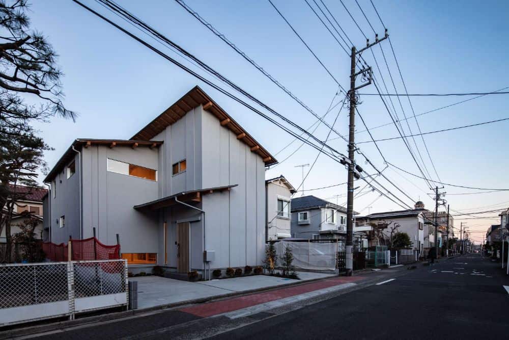 设计事务所Nakamura设计的南林根住宅