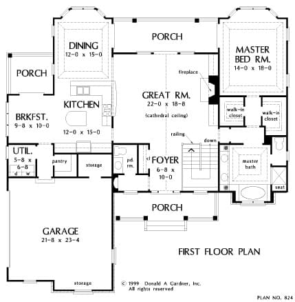 Ryecroft工匠住宅的主层平面图，带有前后门廊、门厅、大房间、厨房、用餐区、早餐角、主要套房和位于车库外的公用设施。