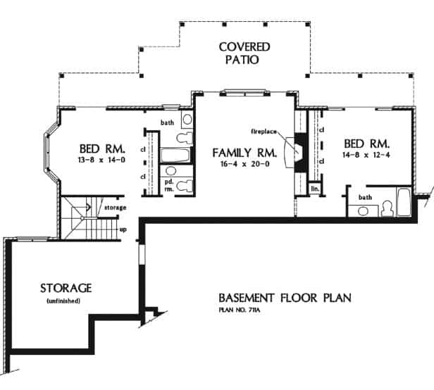 低层平面图包括两间卧室、两间浴室、一个大储物空间和一间通往有顶棚露台的家庭娱乐室。