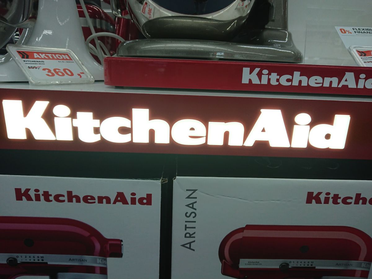 KitchenAid商店与厨房用具。