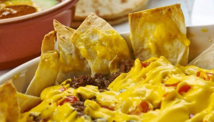 一个墨西哥卷口味和你定制的食材将导致一个家庭的最爱。