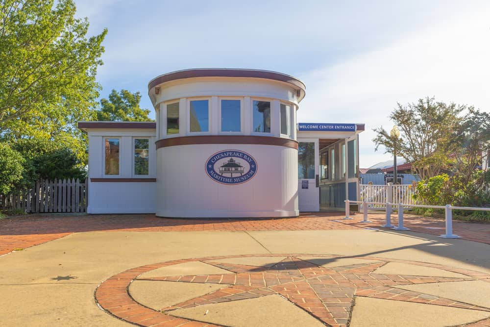 马里兰州圣迈克尔的切萨皮克湾海事博物馆的正门。