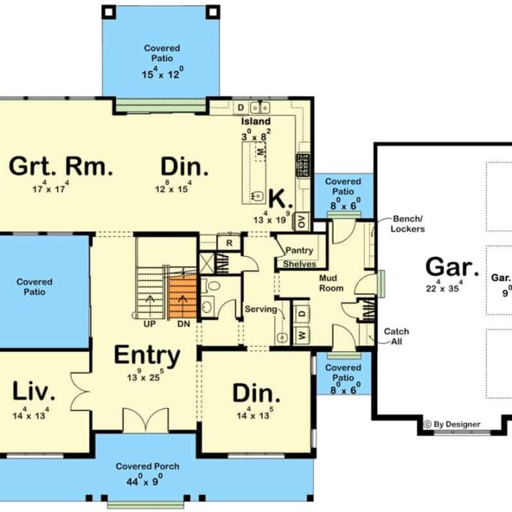 四卧室新美国两层农舍的主楼层平面图，设有大房间，用餐区，厨房，客厅和通往车库和有盖露台的相当大的储藏室。