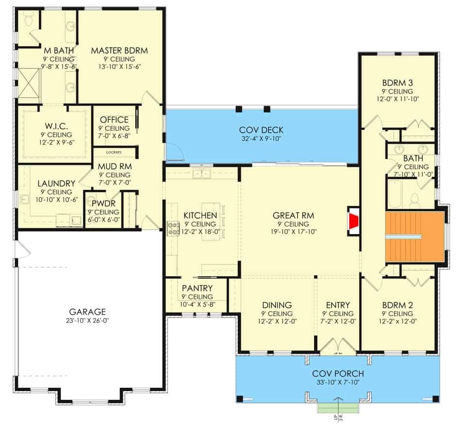 单层现代5卧室住宅的主平面平面图，带顶棚的门廊，餐厅，大房间，厨房，洗衣房，储藏室和三间卧室，包括主套房。
