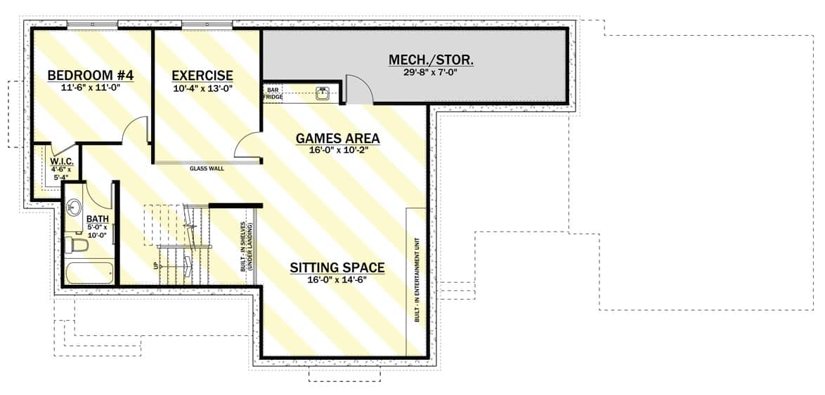 低层平面图有卧室、健身房和带休息区和酒吧的游戏区。