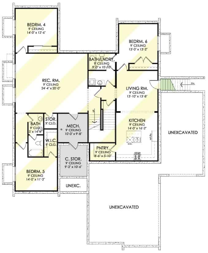 低层平面图有三间卧室，娱乐室，客厅和一个完整的厨房。
