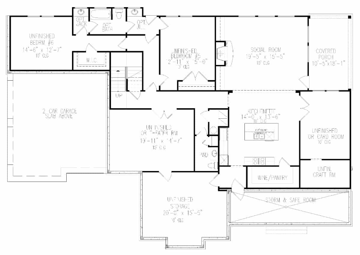 低层平面图有社交室、小厨房、两间未完工的卧室、纸牌室和家庭影院。