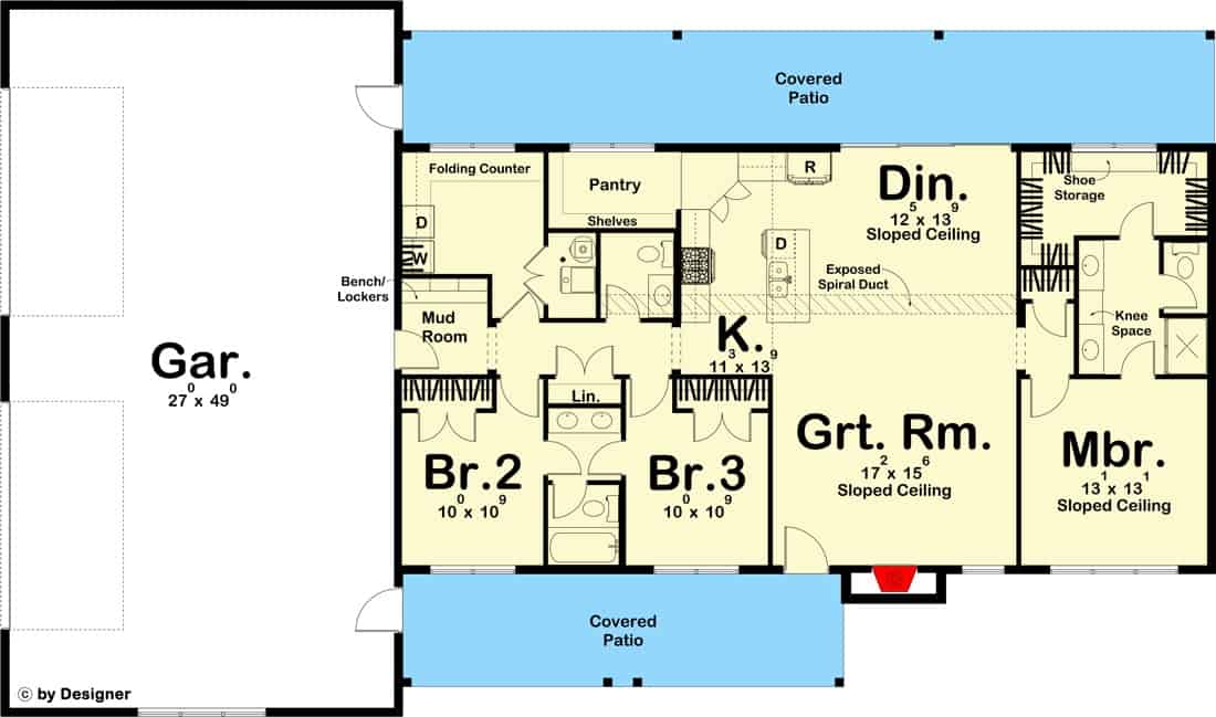 现代单层三卧室公寓的主楼层平面图，设有大房间，用餐区，厨房，三卧室，通往车库的储藏室和宽敞的有盖露台。