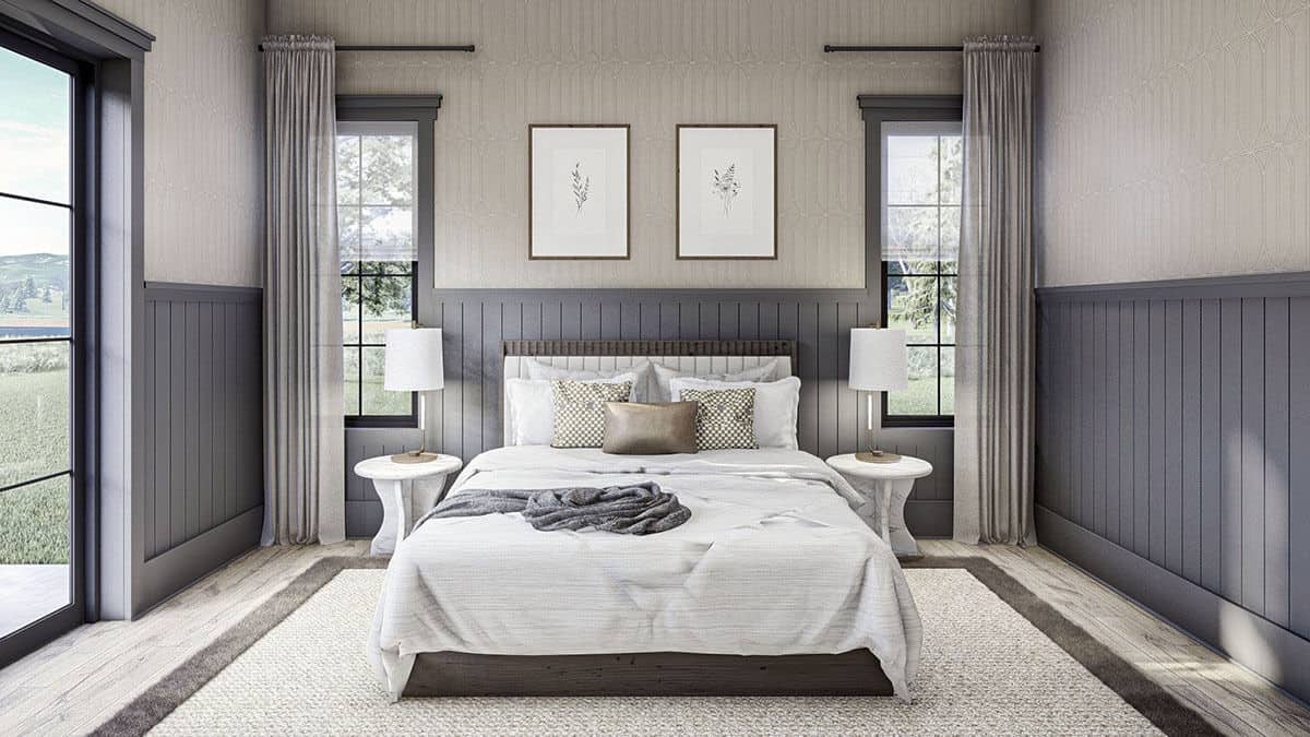 主卧室有一张舒适的木床，床头板墙，硬木地板上铺着黄麻地毯。
