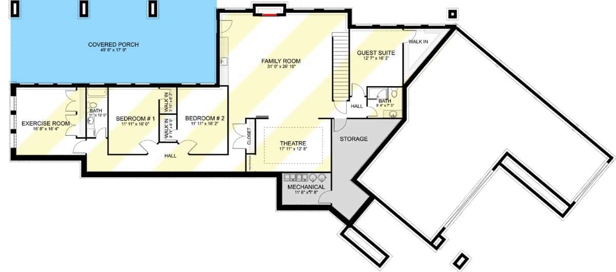 低层平面图有两间卧室，一间客套房，健身房，家庭影院和通往有顶门廊的家庭娱乐室。